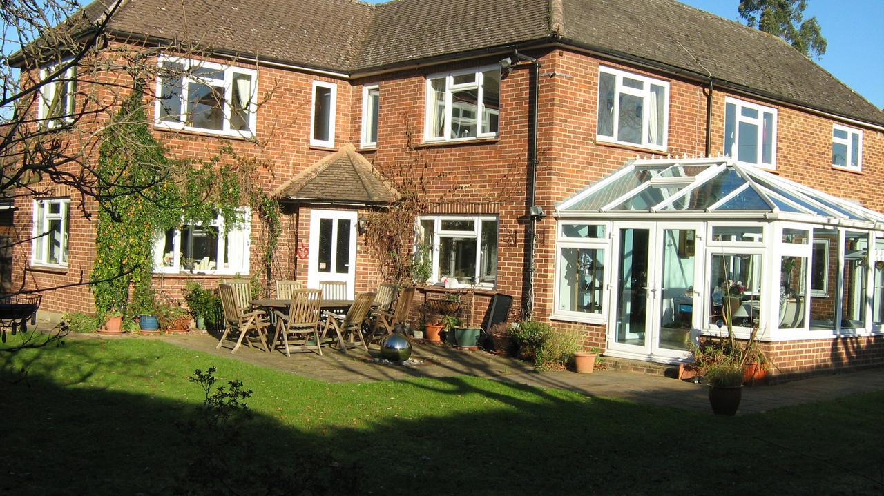 Savannah Bed And Breakfast Virginia Water Eksteriør bilde